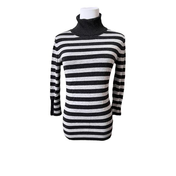 Express Design Studio Gray Striped Turtleneck Sweater Washable sz Small - Picture 1 of 11